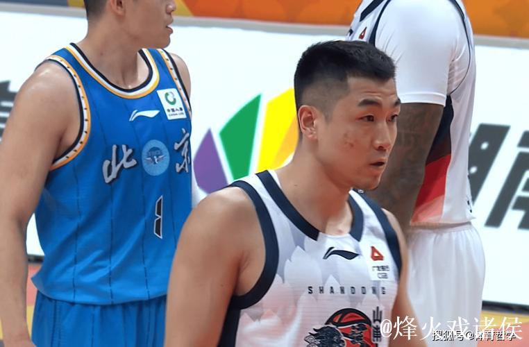 高诗岩一句话回应进国家队质疑！理性球迷：让工兵打主力不是你的错